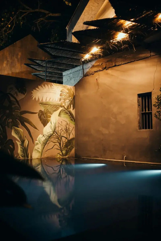 Чирайнкижу: Novella Concept Hotel & Cafe