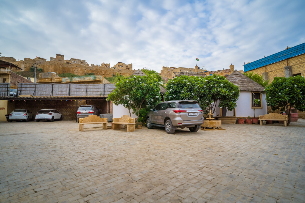 Джайсалмер: Hotel Grand Khalifa