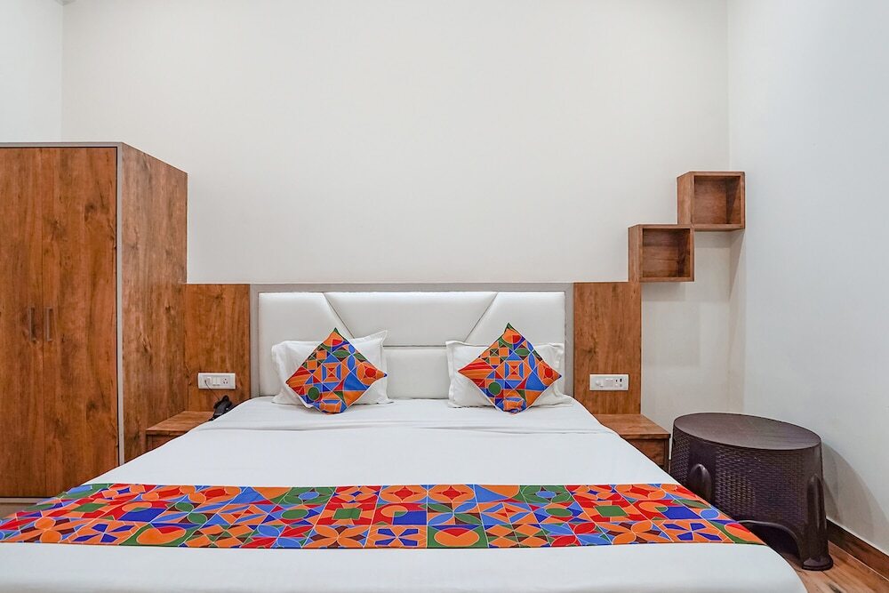FabHotel Sirtaj Suits — фото 3