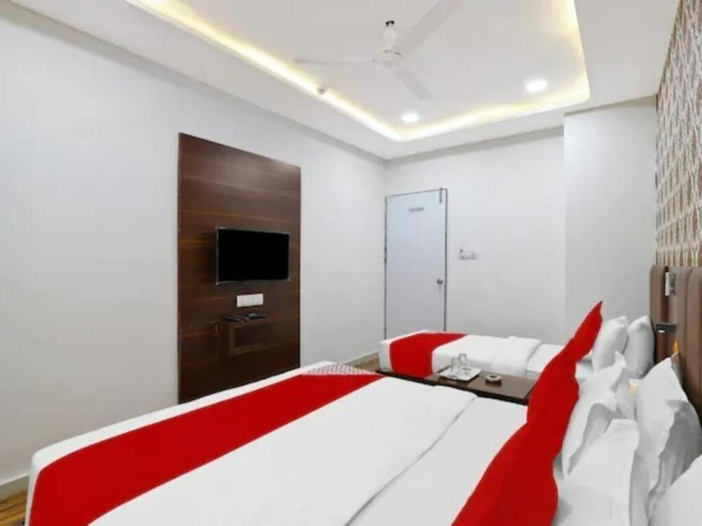 Ахмедабад: OYO Flagship 84101 Hotel Avens Inn