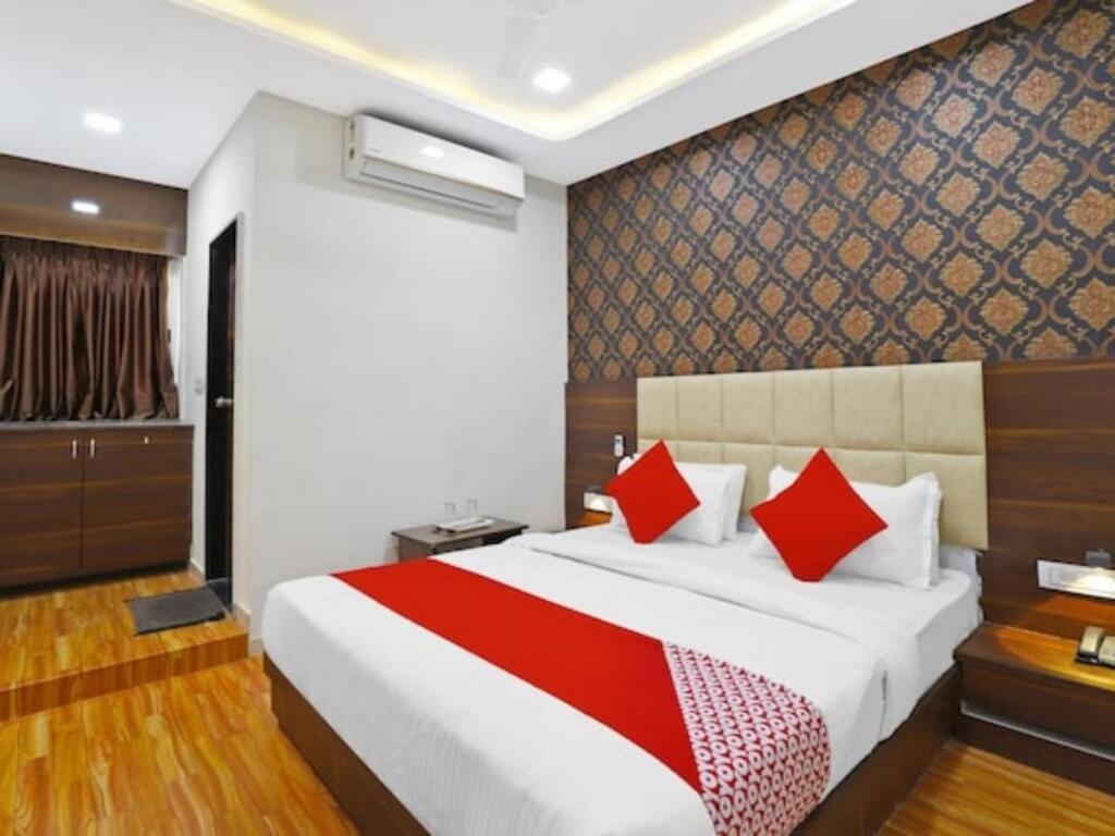 Ахмедабад: OYO Flagship 84101 Hotel Avens Inn