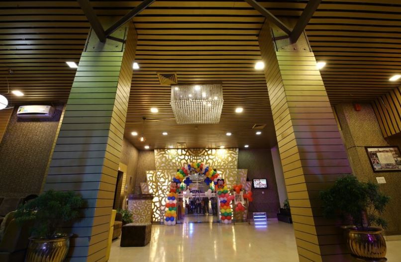 Дехрадун: The Golden Oyster Dehradun