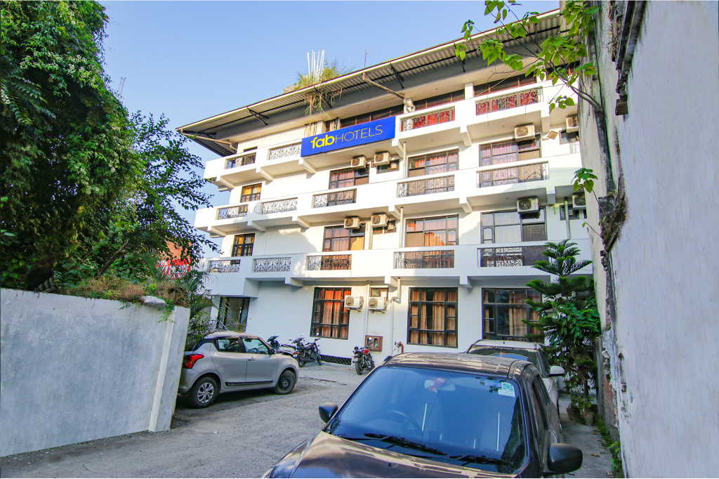 Дехрадун: Fabhotel City Palace