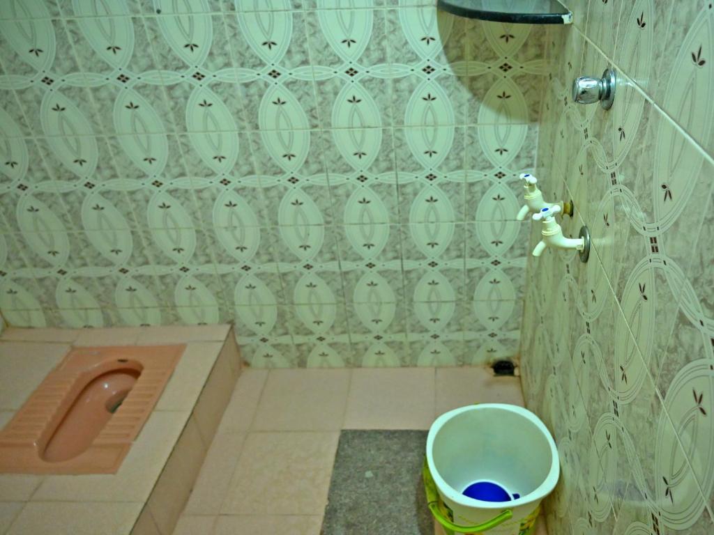 Sakleshpur: Giridarshini Homestay - Pool, Falls, Home Food & Estate