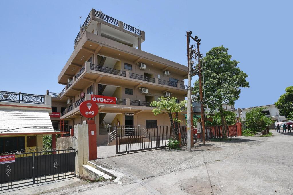 Дехрадун: OYO Flagship 4464 MAIRA RESIDENCY