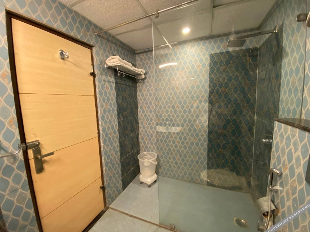 Дехрадун: Height View Residency