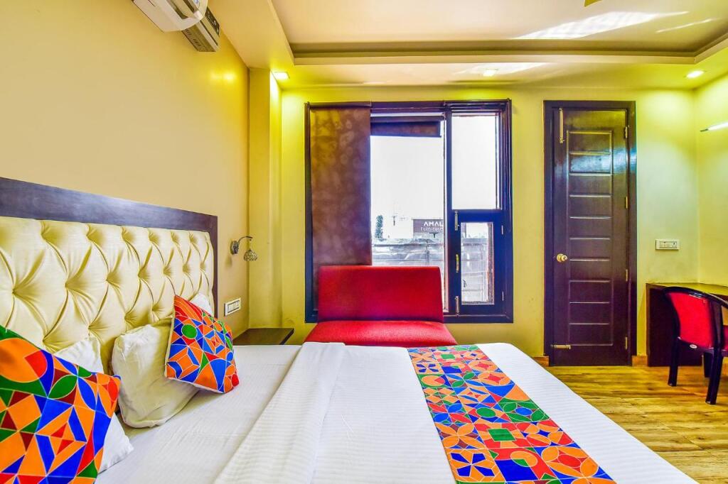 Дехрадун: Fabhotel Surya Residency