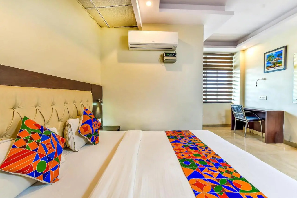 Дехрадун: Fabhotel Surya Residency