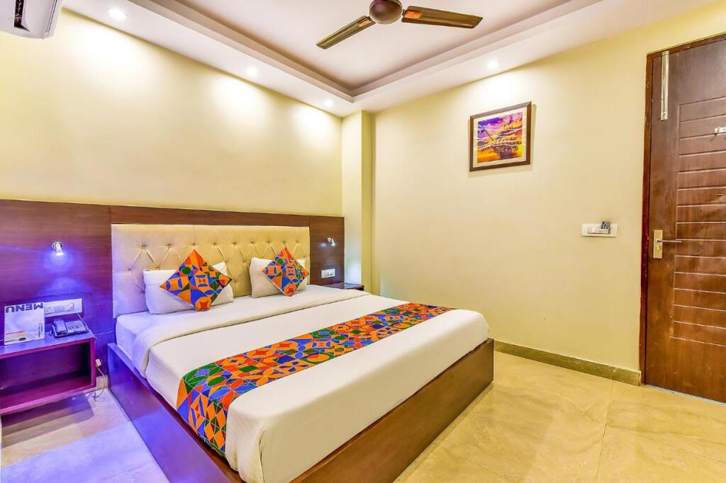 Дехрадун: Fabhotel Surya Residency