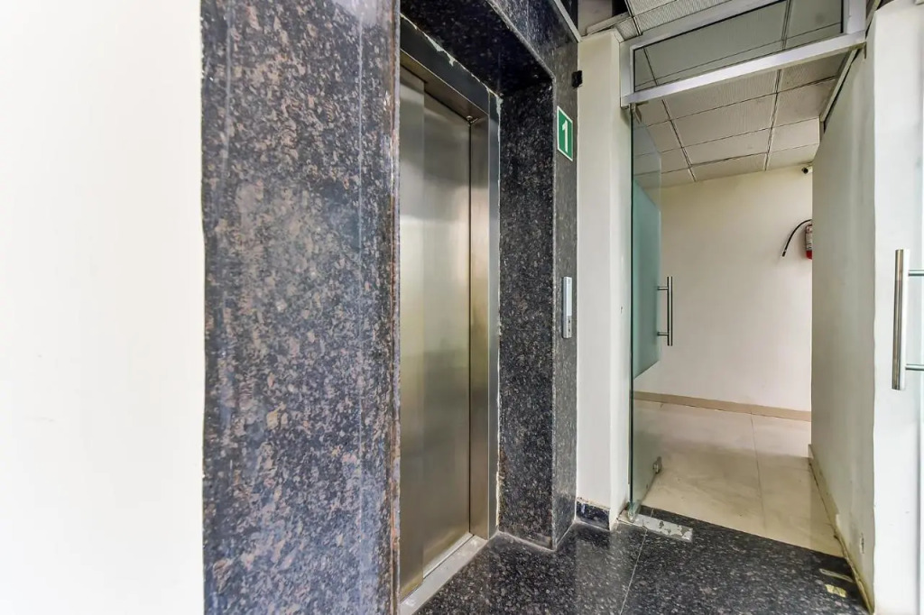 Дехрадун: Fabhotel Surya Residency