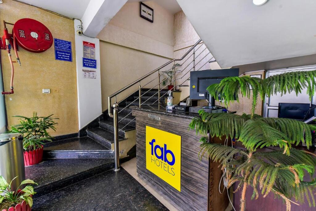 Дехрадун: Fabhotel Surya Residency