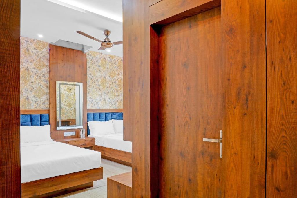 Сарнатх: Capital O 87647 Hotel Shaurya