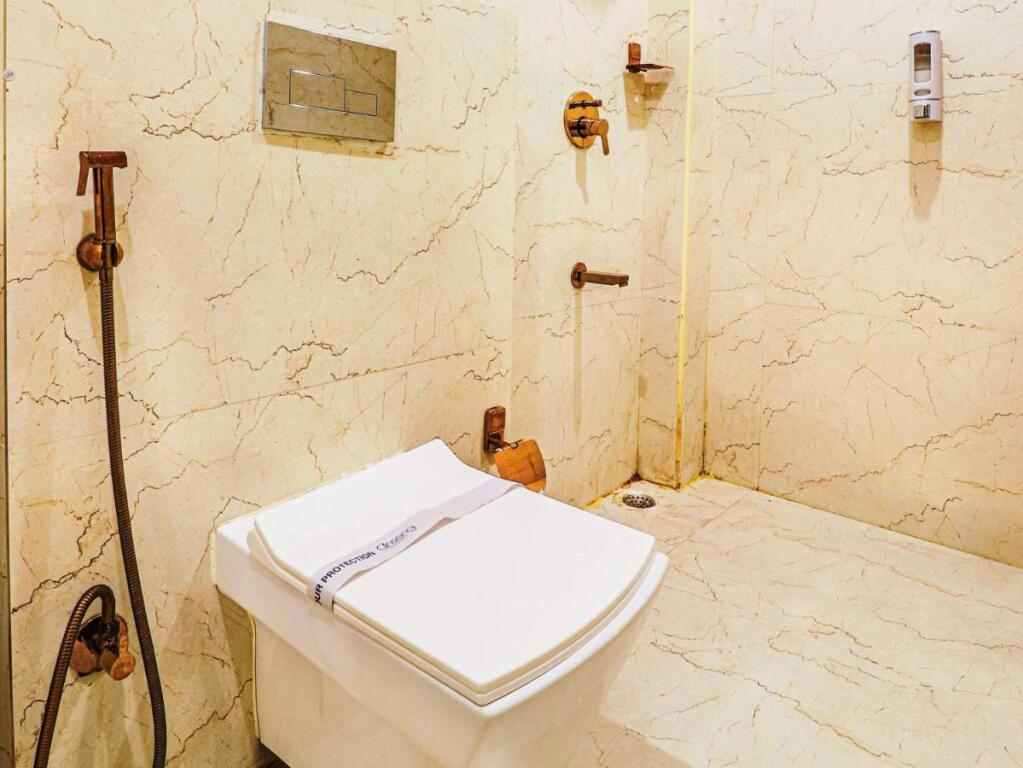 Дехрадун: The Glory Hotel