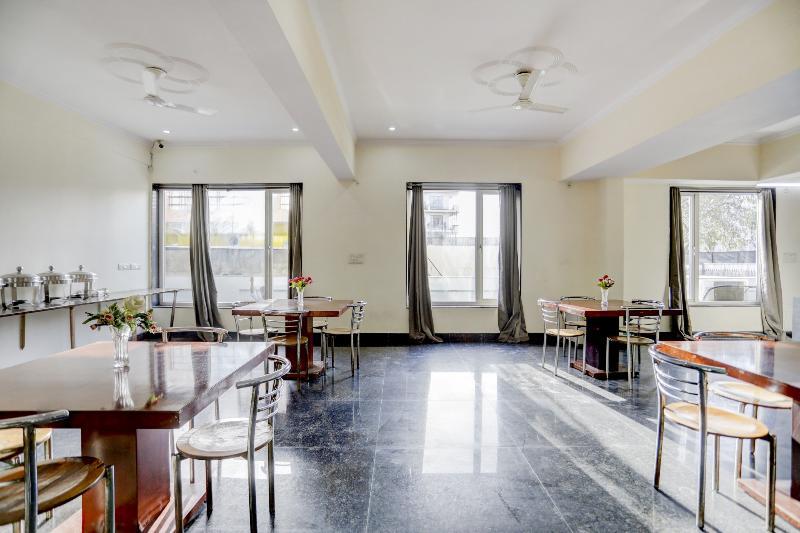 Бхубанешвар: OYO townhouse 412 Aditya International