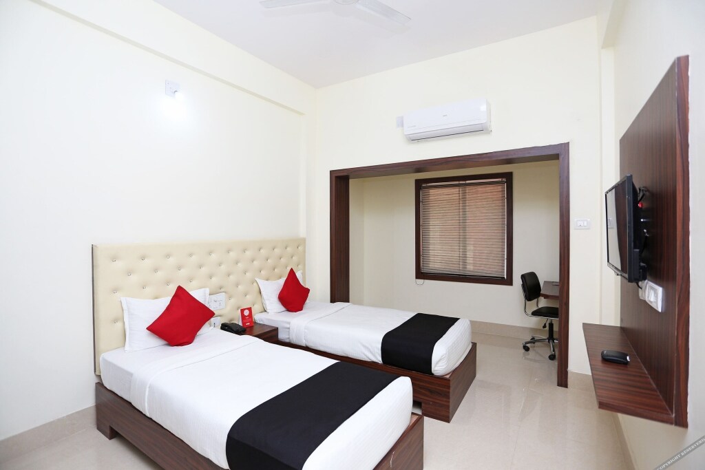 Бхубанешвар: Fabhotel Triple Tree
