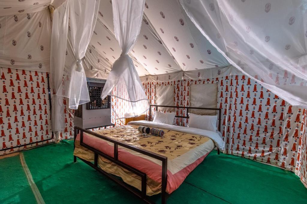 Каной: Rajwadi Desert Camp