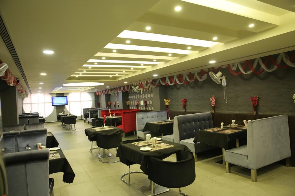 Дела: Hotel SV Kashipur