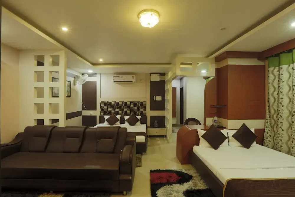 Гувахати: Hotel Dream City