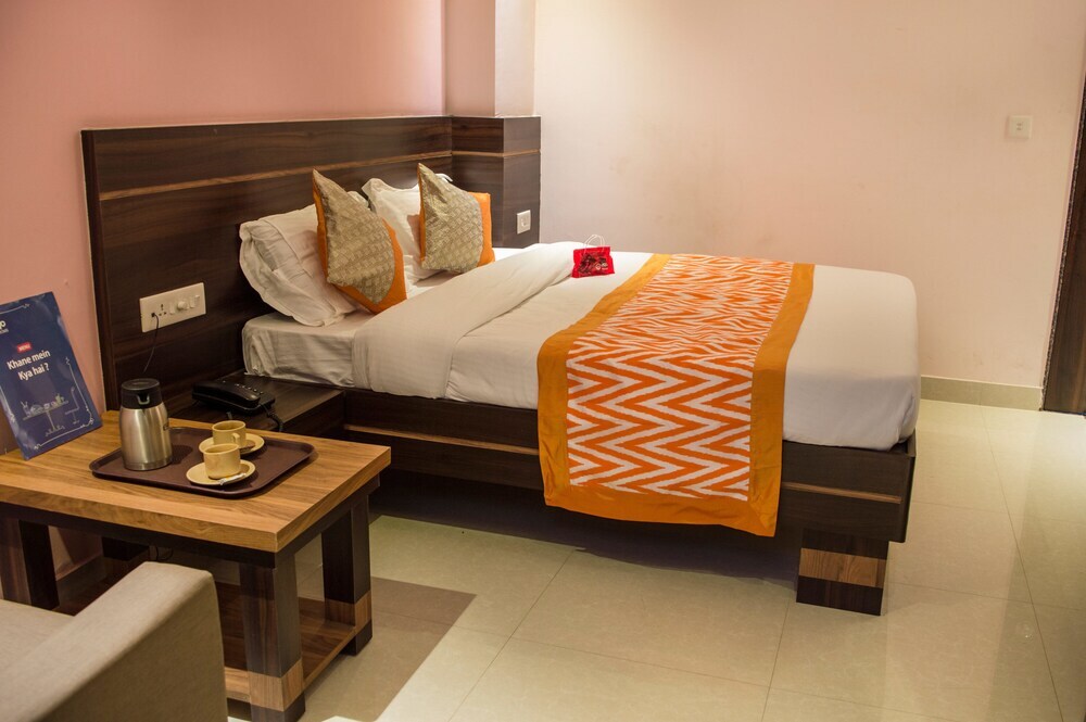 Бхопал: OYO Rooms Sargam Cinemas