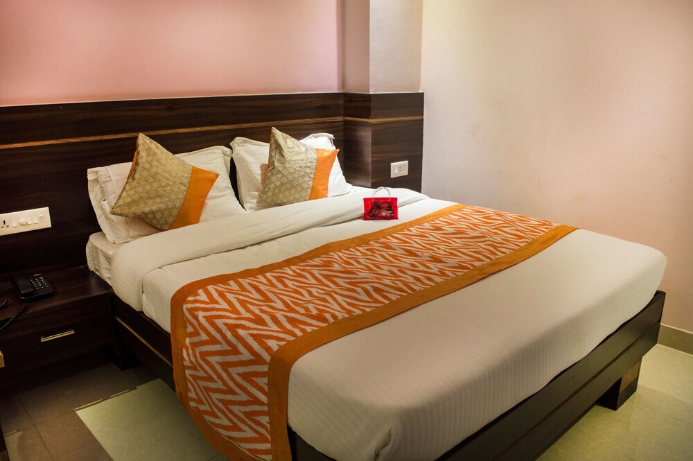 Бхопал: OYO Rooms Sargam Cinemas