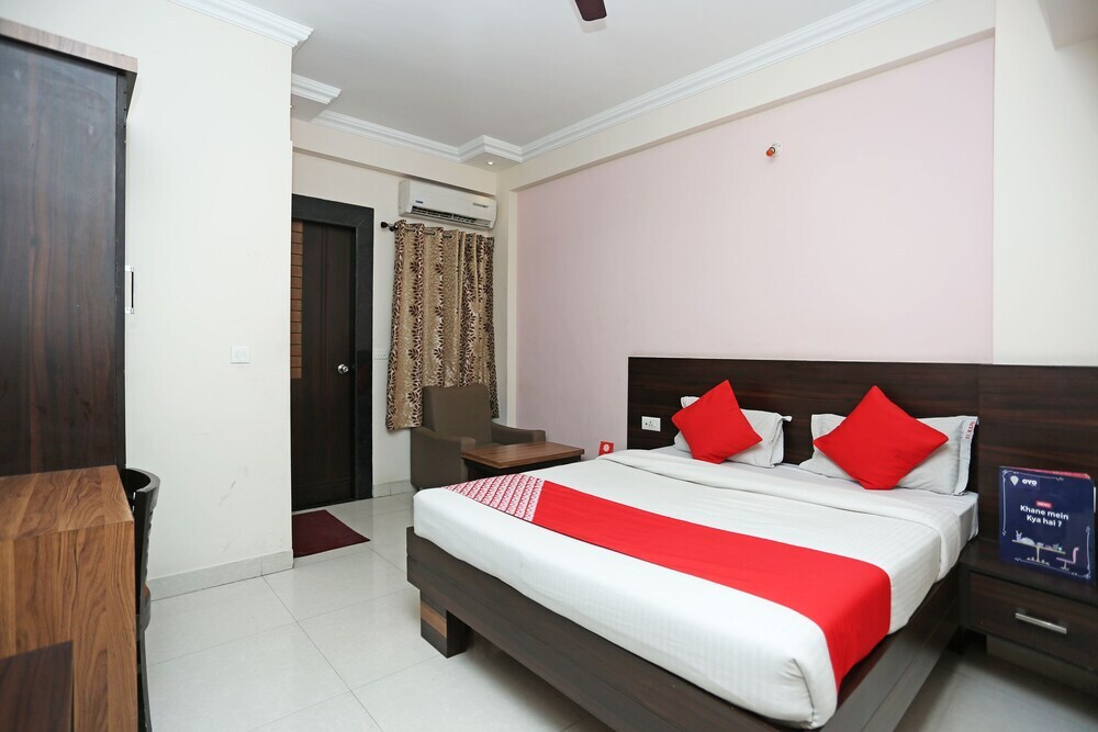 Бхопал: OYO Rooms Sargam Cinemas