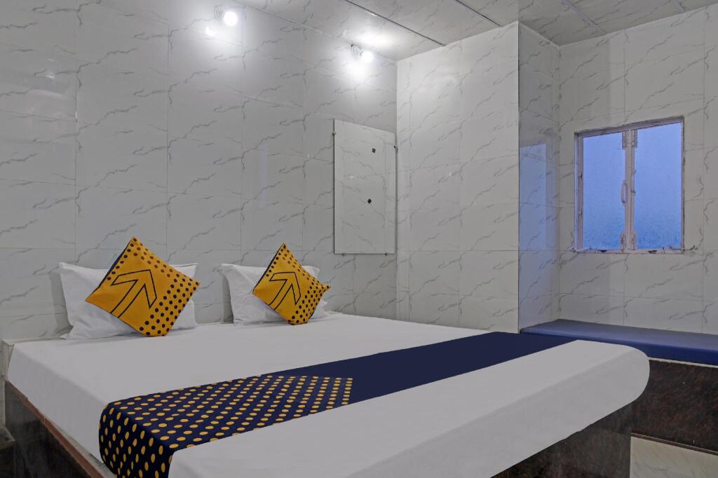 Бхопал: SPOT ON 81084 Hotel Sona