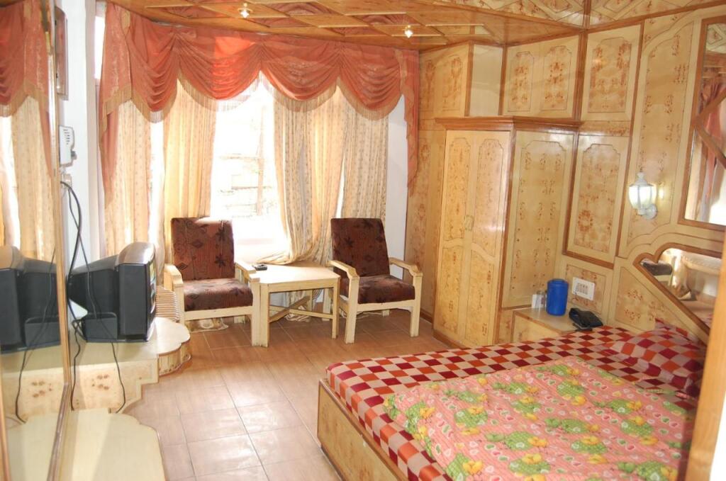 Шимла: Hotel Gulmarg Regency