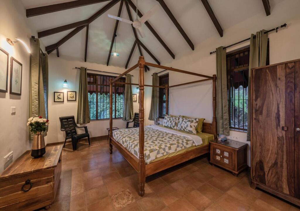 Камбаре Будрук: SaffronStays Niramay