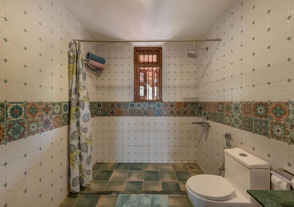 Камбаре Будрук: SaffronStays Niramay