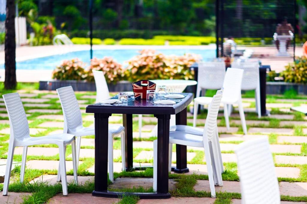 Бхопал: TGI Insignia Resort and Villas