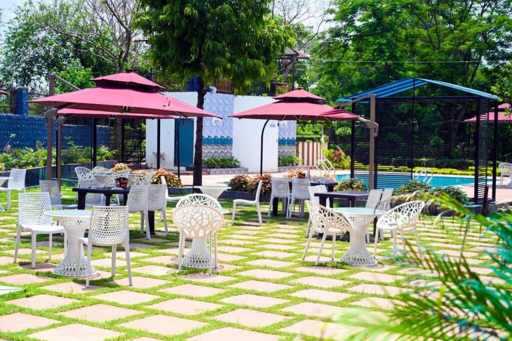 Бхопал: TGI Insignia Resort and Villas