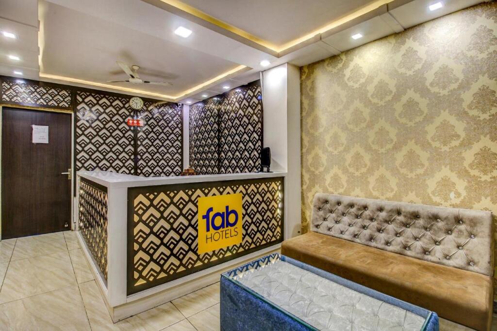 Бхопал: Fabhotel Csfc