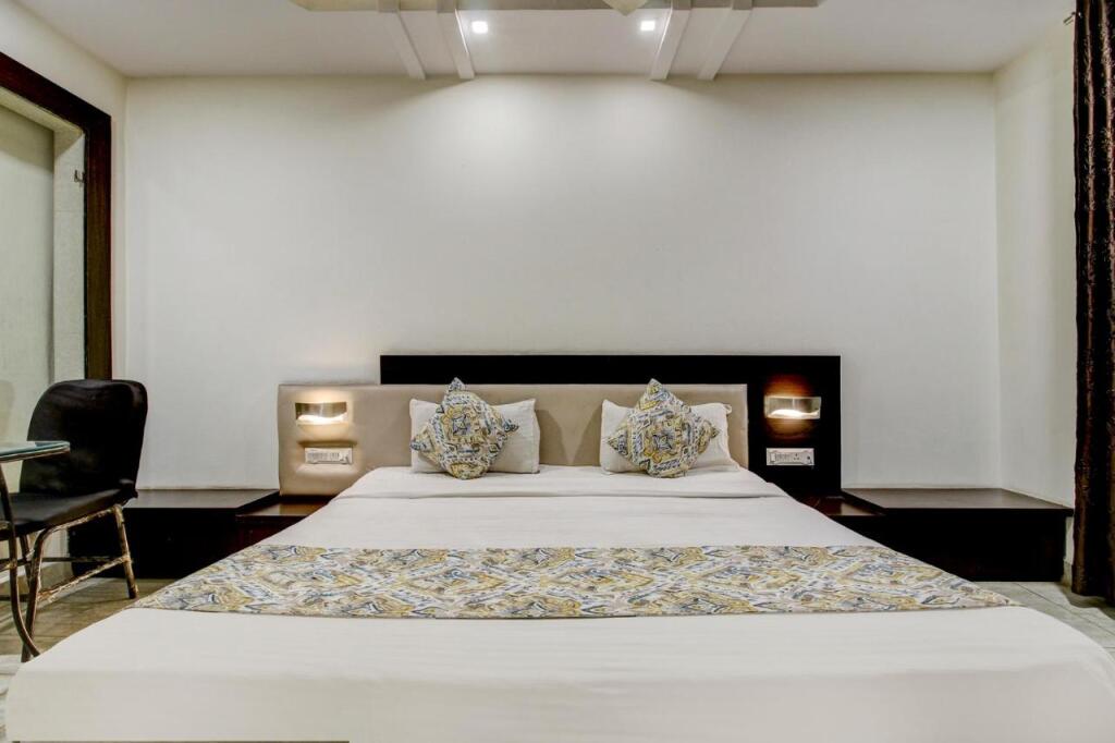 Бхопал: Fabhotel Csfc