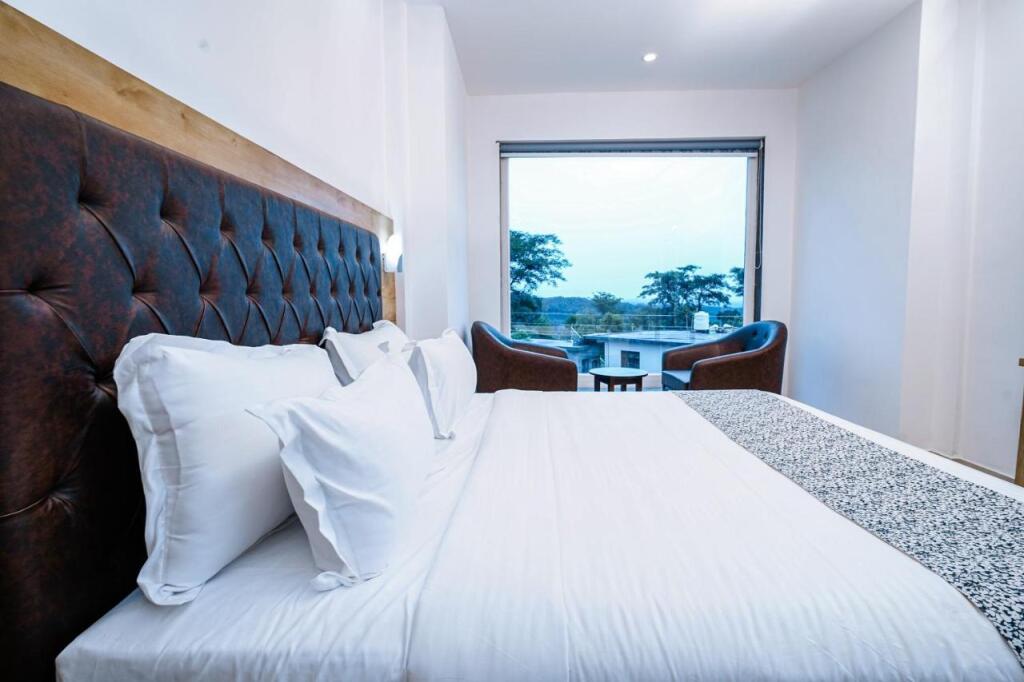 Кангра: Click Collection The Abode Dharamshala