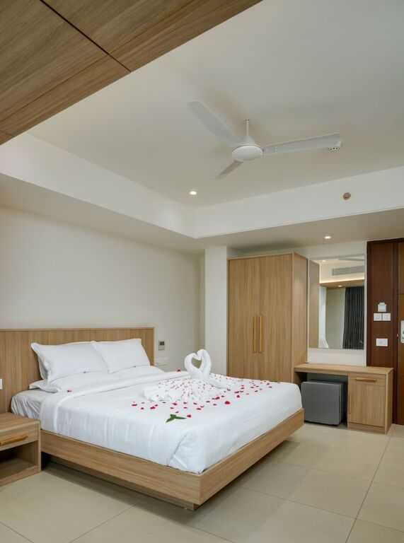 Коччи: The Trios Hotel