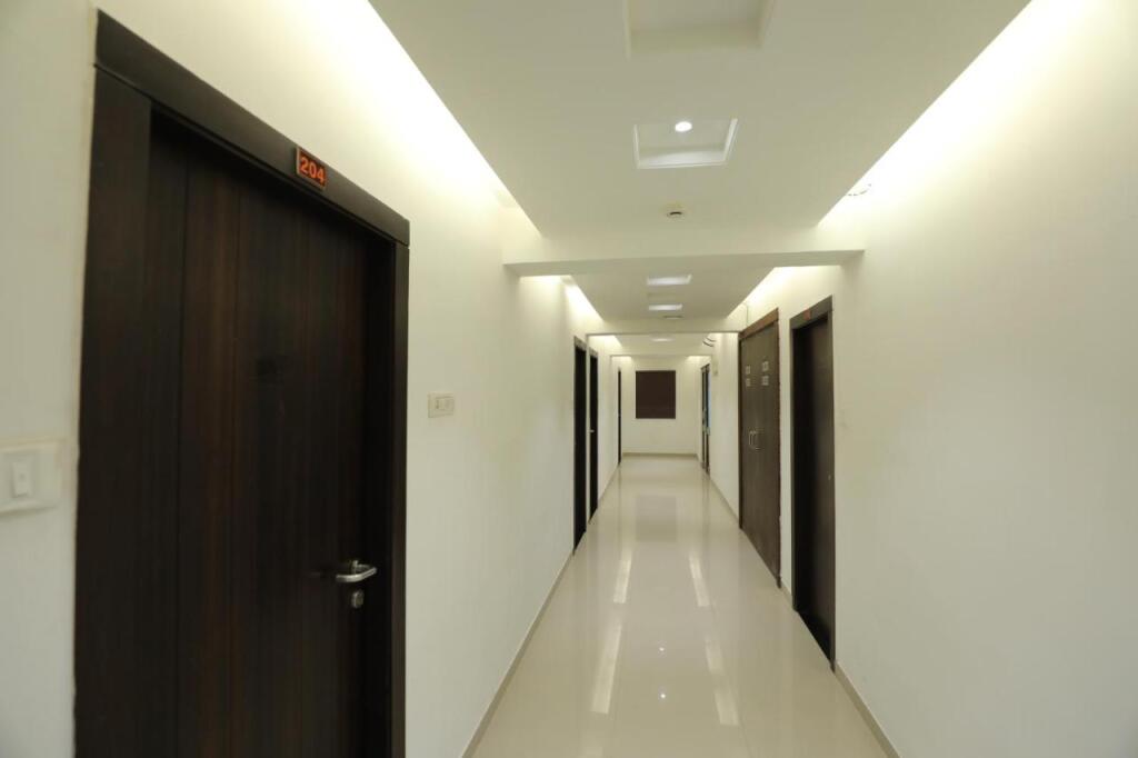 Бхопал: Hotel Shagun Rooms & Banquet, Surat