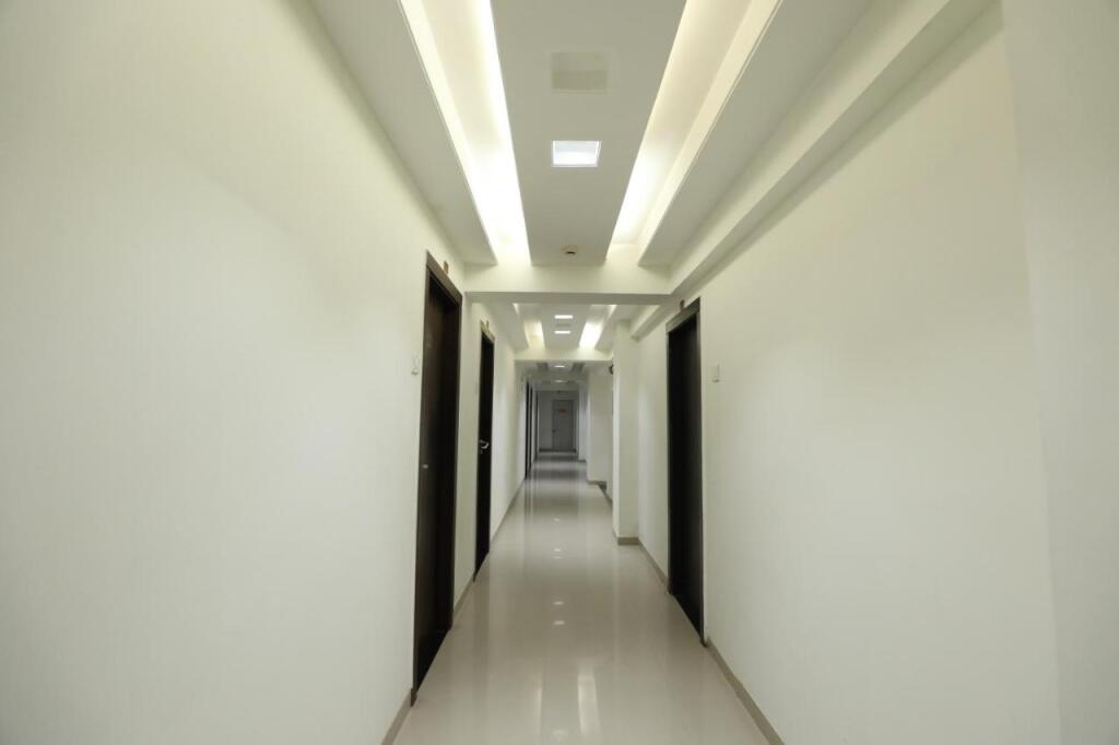 Бхопал: Hotel Shagun Rooms & Banquet, Surat