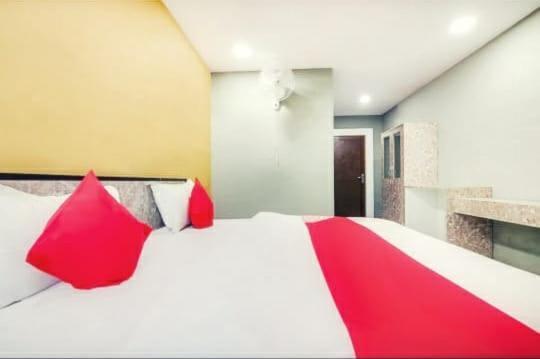 Канпур: Aadhya Green Resort