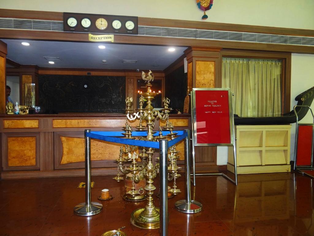 Вайпин: Gopika Regency