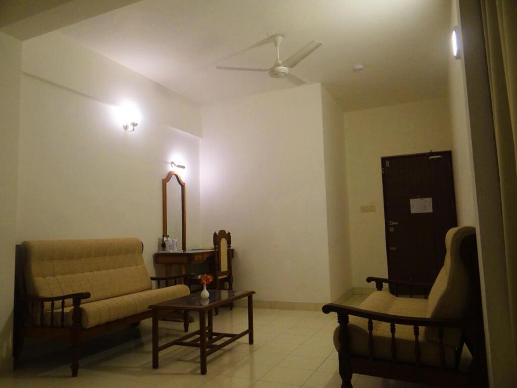Вайпин: Gopika Regency