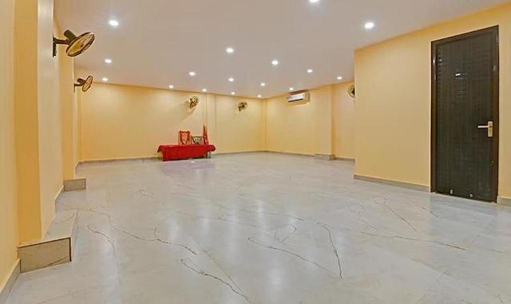 Канпур: Fabhotel Metro Inn