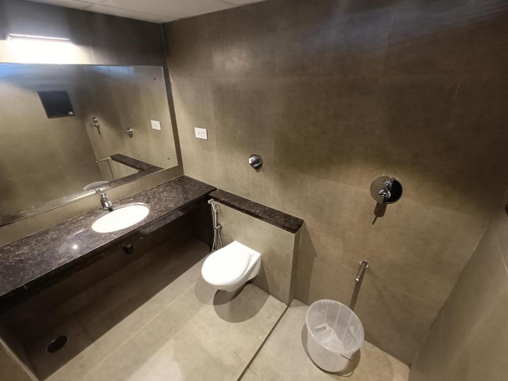 Eraniel: Hotel Comorin Grand