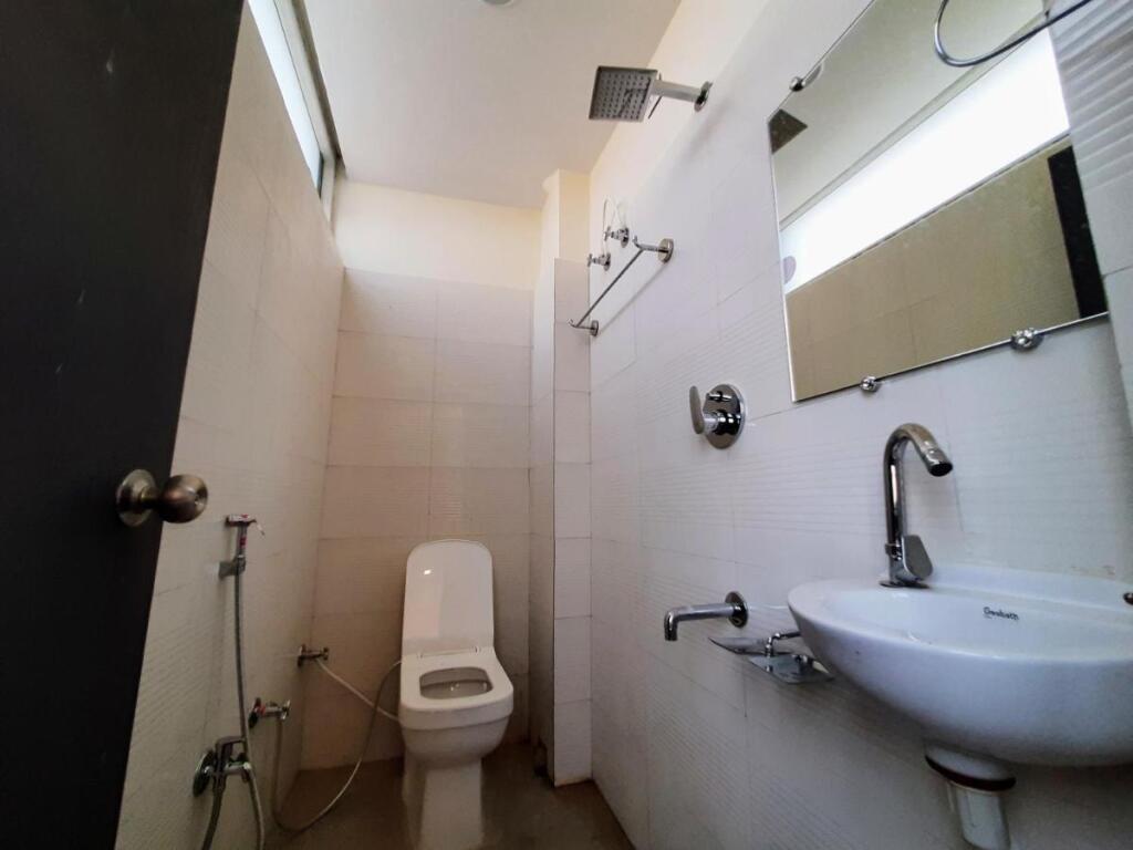 Канпур: Hotel Sky View