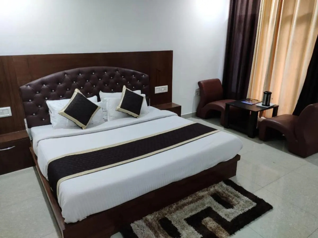 Касоль: Hotel vansh