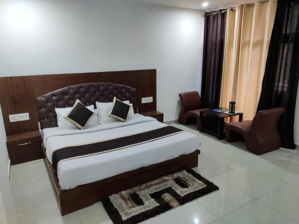 Касоль: Hotel vansh