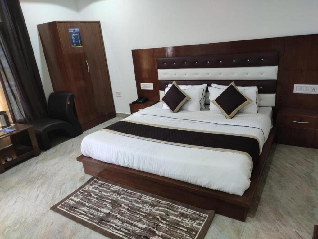 Касоль: Hotel vansh