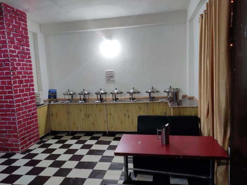 Касоль: Hotel vansh