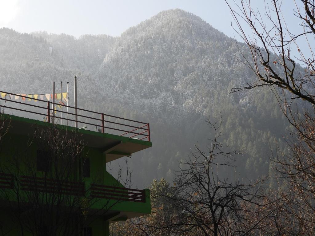 Касоль: The Royal Orchard Kasol