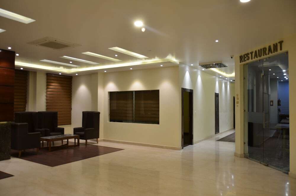 Катра: Tulip Tree Hotel