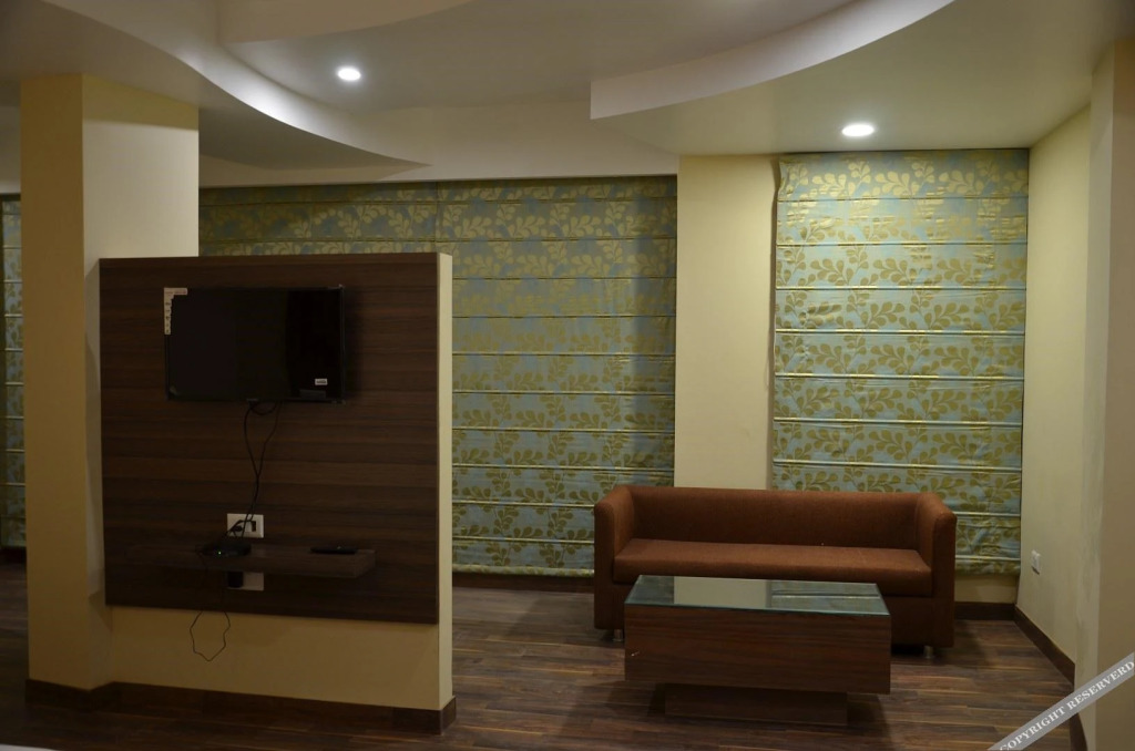 Катра: Tulip Tree Hotel